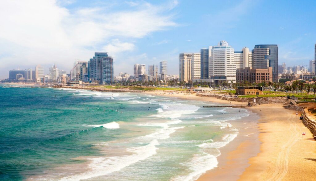 Young JW3: Israeli Dancing on the Beach