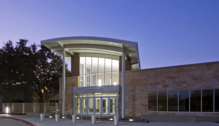 Temple Shalom Dallas exterior