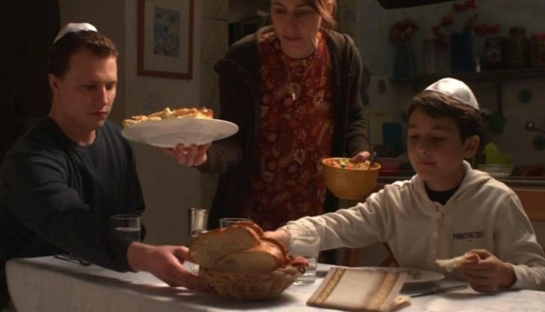Young JW3 Queer Movie & Pizza Night: The Cakemaker