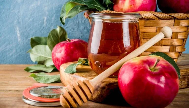 Young JW3: The Bee's Knees: A Rosh Hashanah Honey Tasting