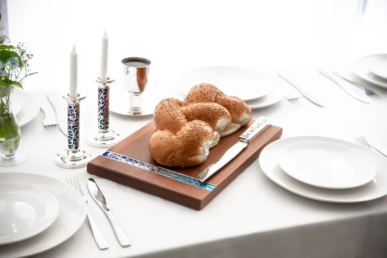 March Riverway Neighborhood Shabbat (20s & 30s)