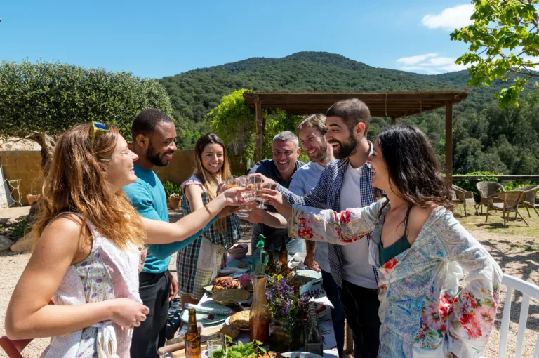 Beyond the Guidebook: For Travelers in their 30s